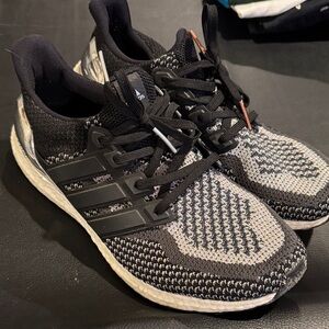 Adidas Mens Boost Silver Medal  Athletic Shoes